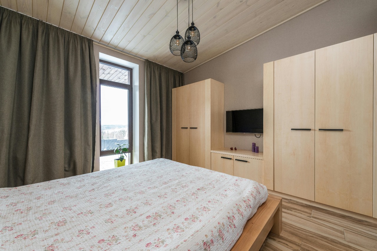 Traditional Hinged Wardrobe